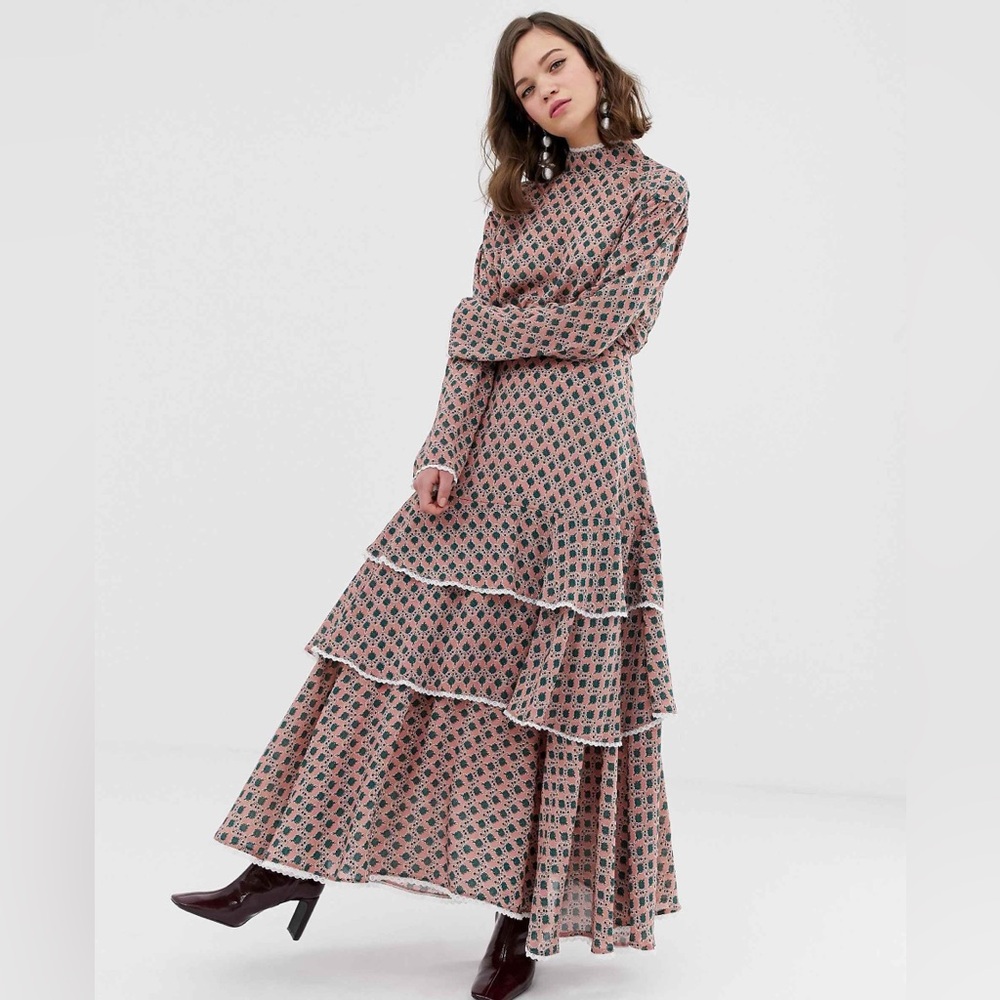 Like new Sister Jane midaxi dress in vintage print size Small